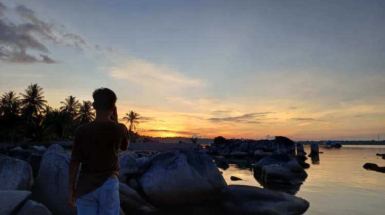 Keindahan Sunset di Pendopo Lawas yang Menenangkan Hati