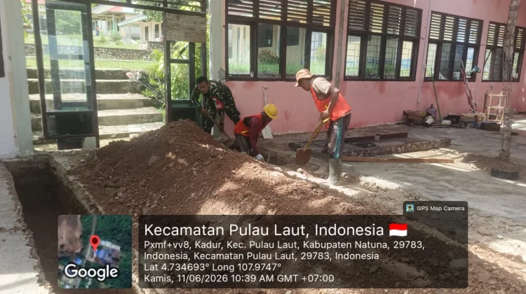 Babinsa Bantu Revitalisasi SMP Kadur