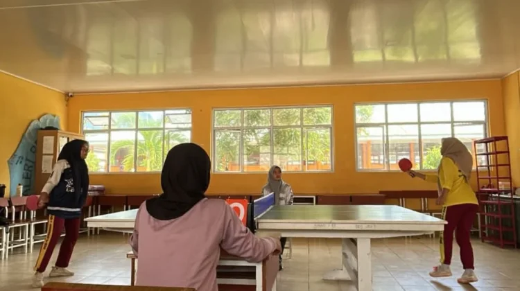 Tenis Meja Tunggal Putri Meriahkan Class Meeting SMAN 1 Bunguran Timur