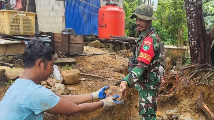 Babinsa Desa Tanjung Setelung Serasan Kawal Pembangunan KDKMP