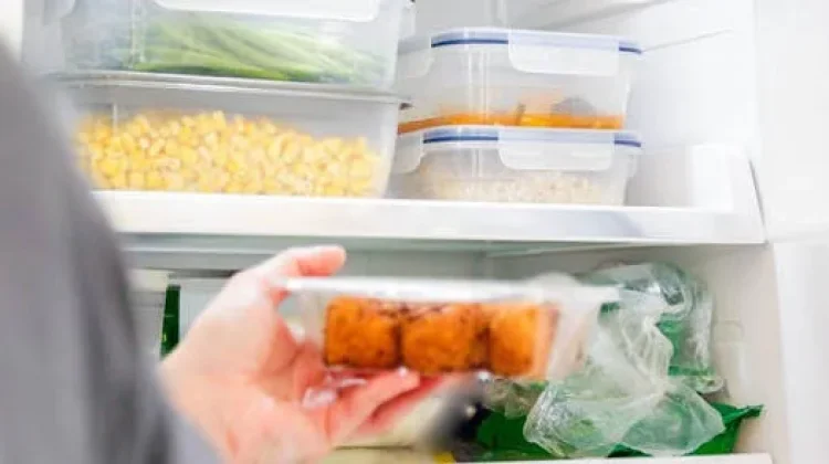 Cara Menyimpan Makanan Matang agar Tetap Aman dan Bernutrisi menurut Ahli Gizi