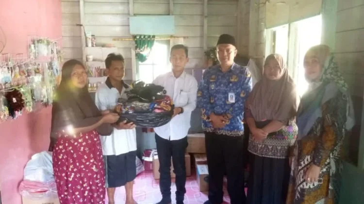 Dinsos Salurkan Bantuan Korban Kebakaran Kelarik Air Mali