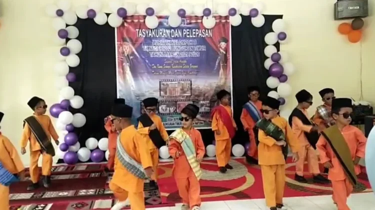 Pelepasan Siswa TKN 002 Bunguran Timur Berlangsung Meriah