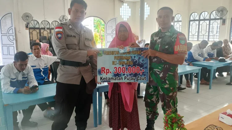 Babinsa Awasi Penyaluran BLT DD