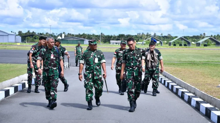 Danlanud RSA Sambut Kedatangan Asren Koopsudnas dan Itjenau
