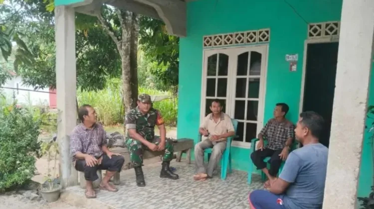 Babinsa Desa Ceruk Gelar Komsos Bersama Warga Binaan