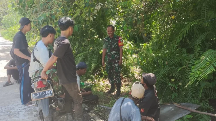 Babinsa Cemaga Selatan Gelar Komsos Dengan Karang Taruna