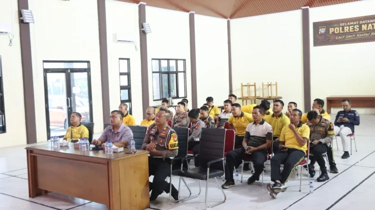 Kapolres Natuna Nobar Piala Dunia 2026 Bersama Personel