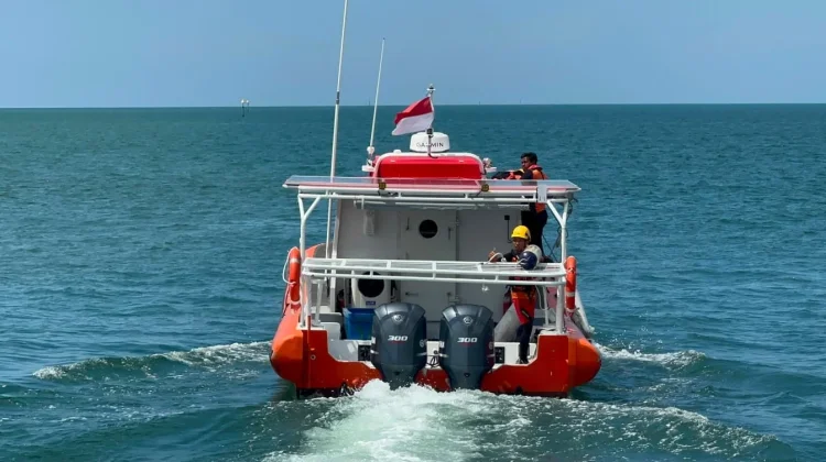 Tim SAR Gabungan Lakukan Operasi Pencarian KM Ocean Three