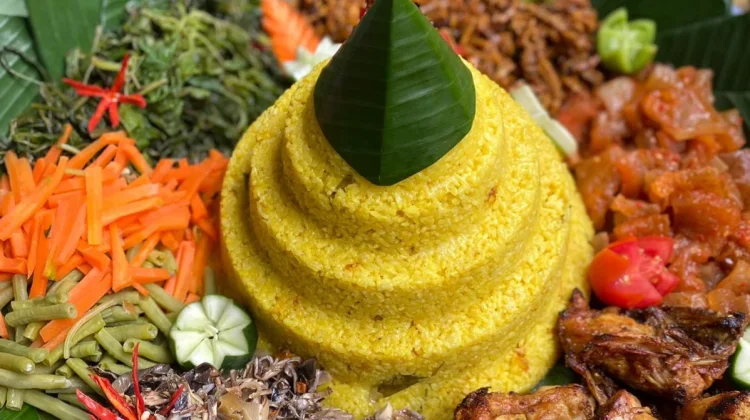 Tumpeng, Simbol Syukur dalam Tradisi Nusantara