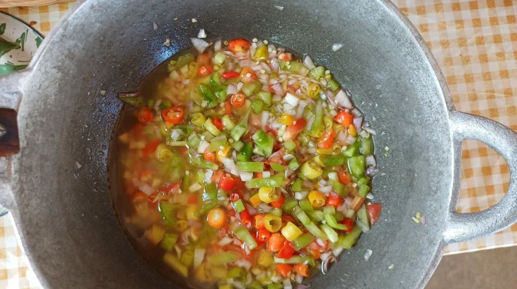Sambal Dabu-Dabu, Segar dan Nikmat Menambah Selera