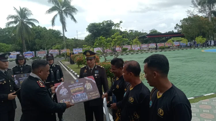 Juara Domino HUT Bhayangkara Raih Piagam dan Uang Tunai