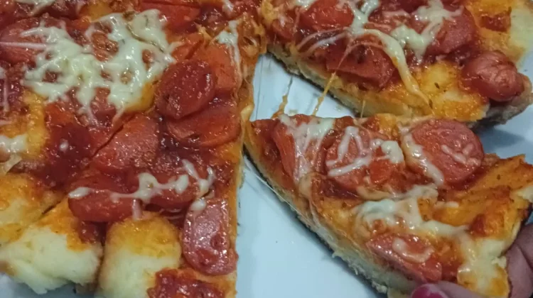 Resep Pizza Roti Tawar Teflon ala Bunda Rina