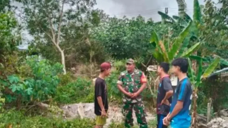 Babinsa Desa Ceruk Ajak Pemuda Jaga Keamanan dan Jauhi Narkoba
