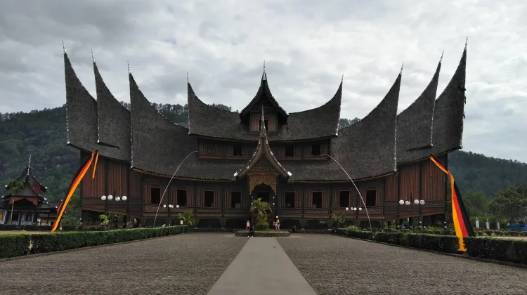 Mengenal Suku Minang, Masyarakat yang Kaya Akan Budaya dan Tradisi