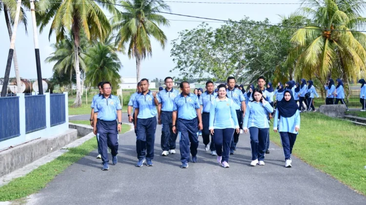 Lanud RSA Gelar Jalan Santai dan Senam Bersama Sambut Hari Bakti TNI AU ke-79