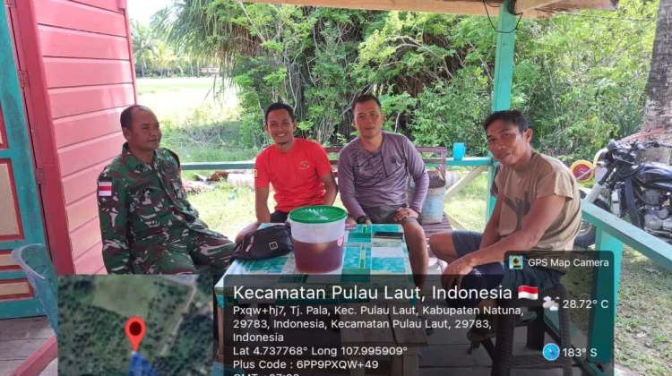 Babinsa Perkuat Sinergi dengan Satgas Sekatung