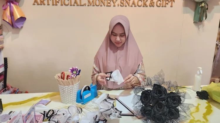 Weny Widaningsih Bangun TheFlorist Natuna Berawal dari Keberanian