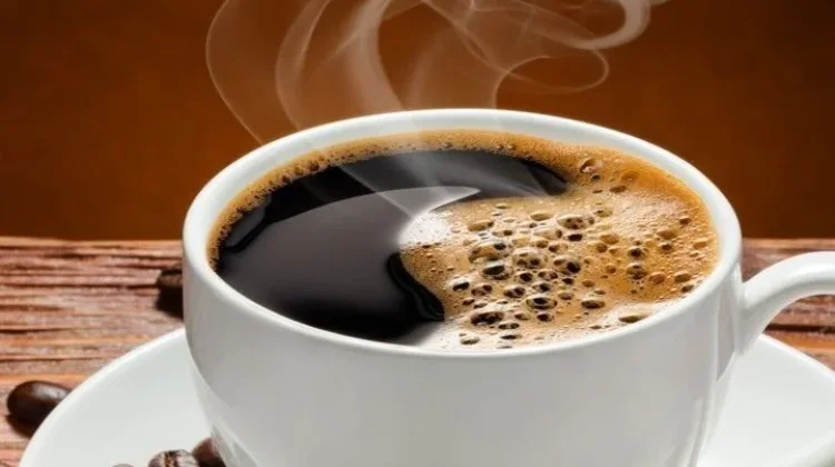 Secangkir Kopi dan Kesehatan: Memahami Manfaat serta Risiko Konsumsinya