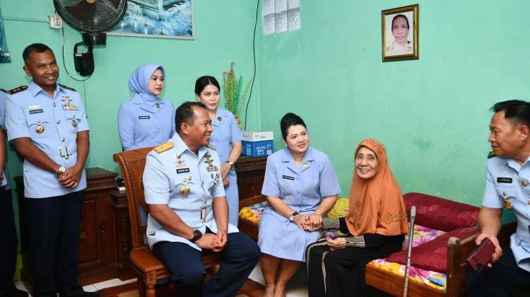Hari Bakti TNI AU ke-79, Danlanud Raden Sadjad Kunjungi Purnawirawan dan Pensiunan