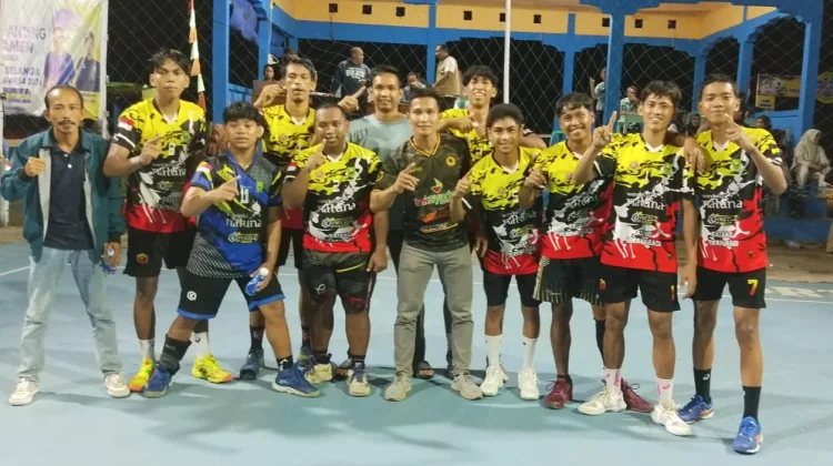 Perjuangan Tak Kenal Lelah, Tim Voli Putra Ceruk Raih Tiket Final
