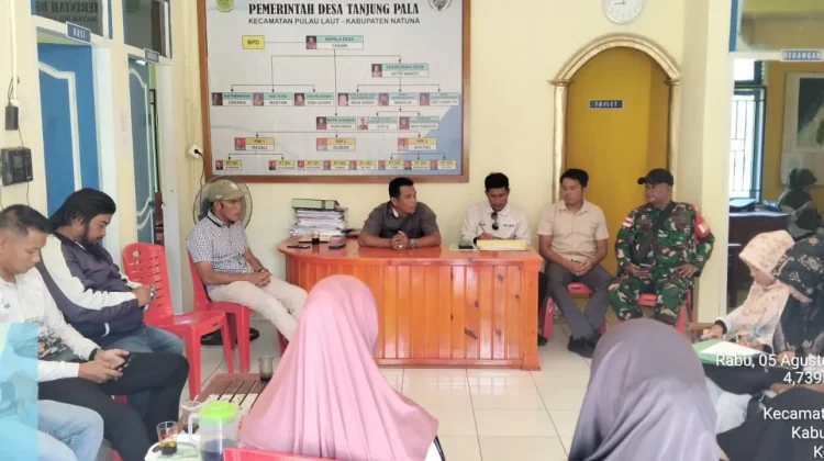 Babinsa Kawal Musyawarah Bumdesma Tanjung Pala
