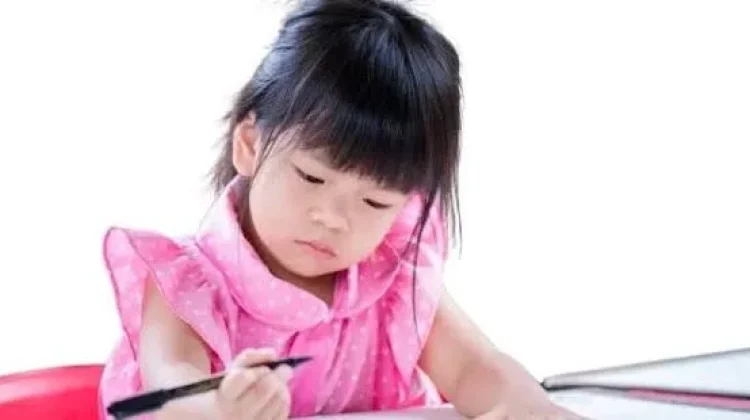 Tips agar Anak Fokus Belajar di Rumah