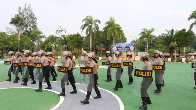 Polres Natuna Tingkatkan Kesiapsiagaan Personel melalui Latihan Dalmas