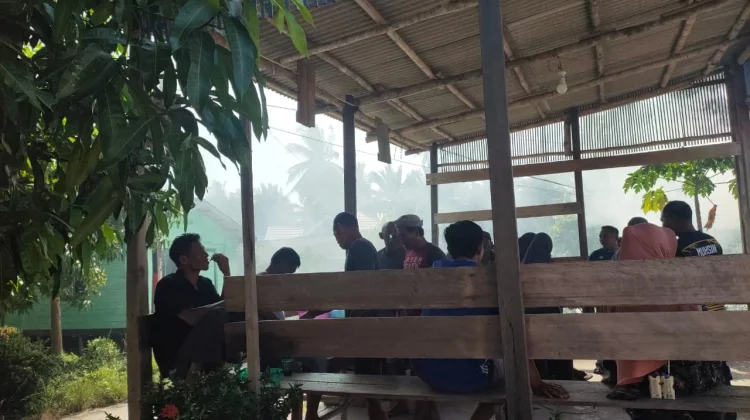 Warga RT Padang Buluk Sepempang Goro Sambut HUT RI ke 81
