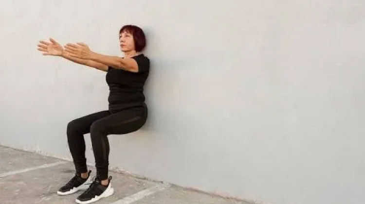 Wall Sit, Inilah Manfaat dan Cara Melakukannya