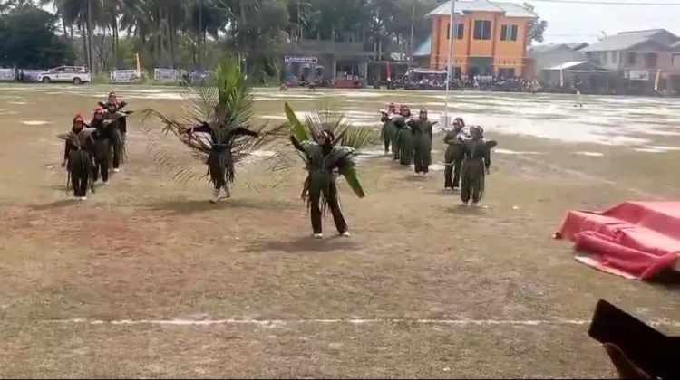 Tari Cik Abu Angkat Kehidupan Petani Kelapa8