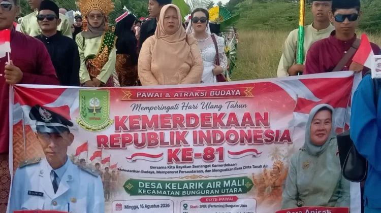150 Warga Kelarik Air Mali Meriahkan Pawai