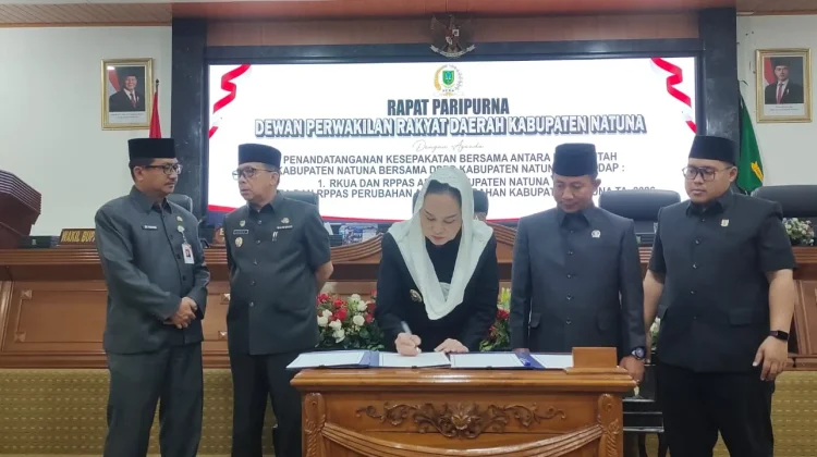 RKUA-PPAS APBD 2027 serta Perubahan APBD Natuna 2026 di Sahkan
