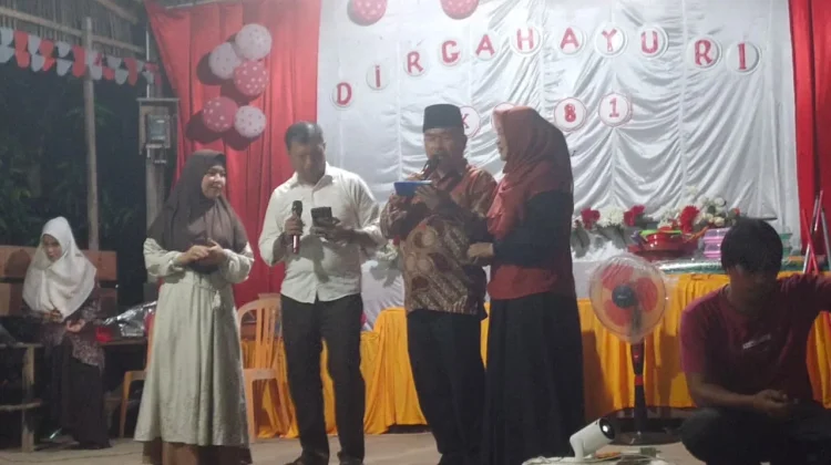 Semaraknya Lomba Rakyat di RT. Padang Buluk Sepempang
