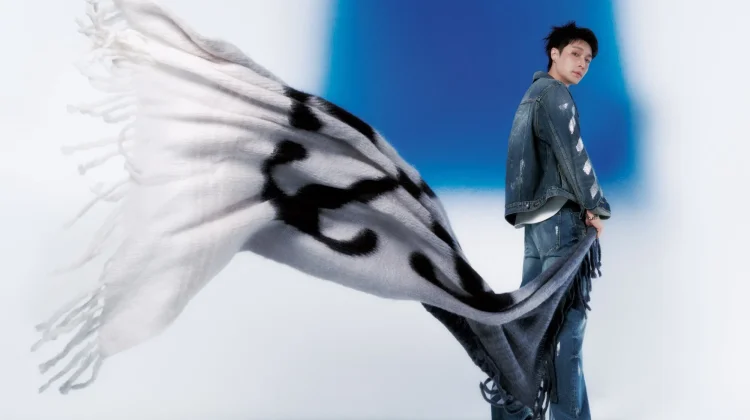 Lay Zhang Resmi Jadi Brand Ambassador Off-White™, Ungkap Makna di Balik Gayanya