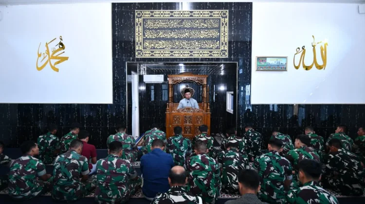 Personel Lanud RSA Natuna Laksanakan Sholat Istisqa