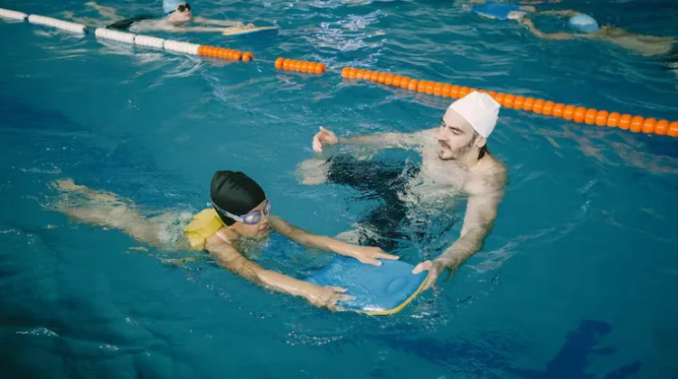 Demi Self-Safety, Orang Tua Pilih Les Renang untuk Tumbuh Kembang Anak