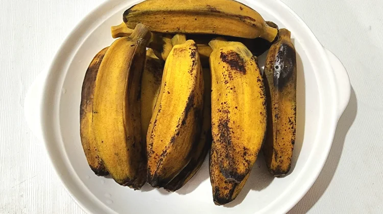Pisang Rebus, Camilan Praktis yang Kaya Nutrisi