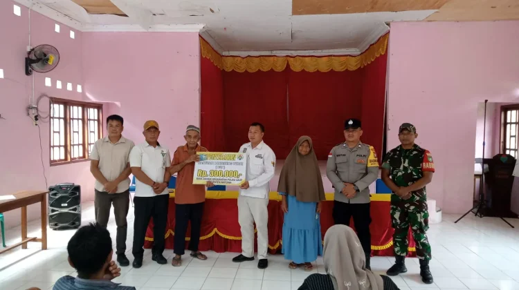 BLT DD Kadur Disalurkan untuk 10 KK