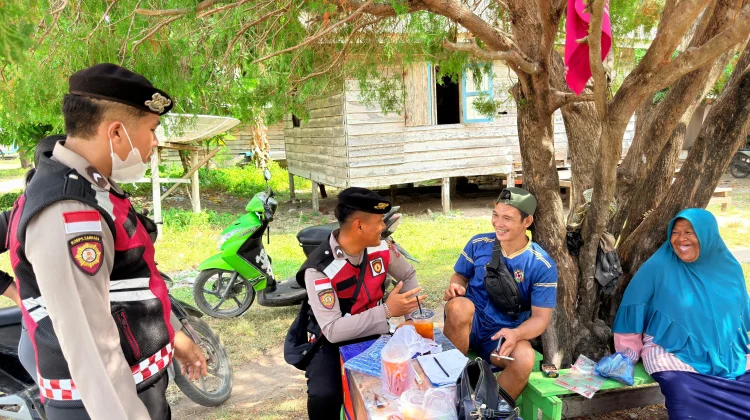 Polsek Pulau Laut Intensifkan Patroli Dialogis di Pelabuhan Air Payang