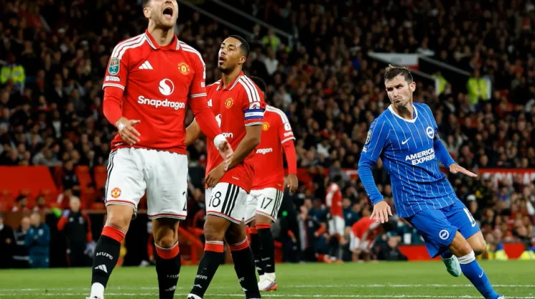 Petaka di Old Trafford! Manchester United Buang Keunggulan Dua Gol