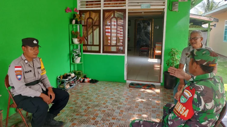 Babinsa Air Payang Perkuat Komunikasi Warga