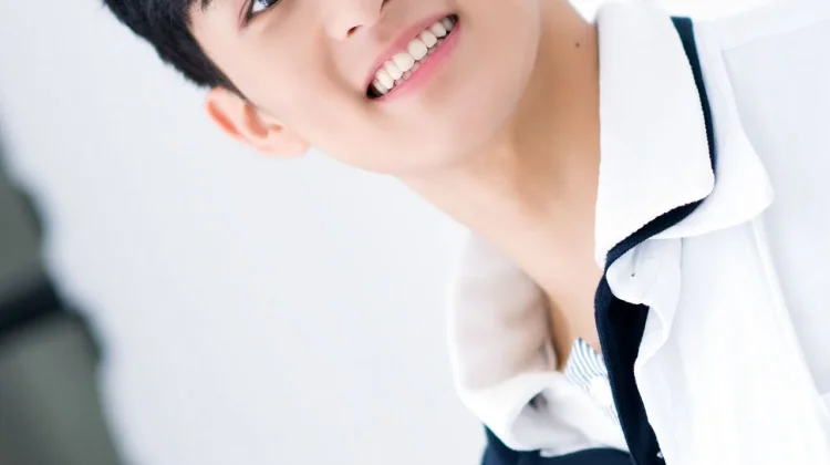 Mark Lee Siapkan Karya Solo Terbaru