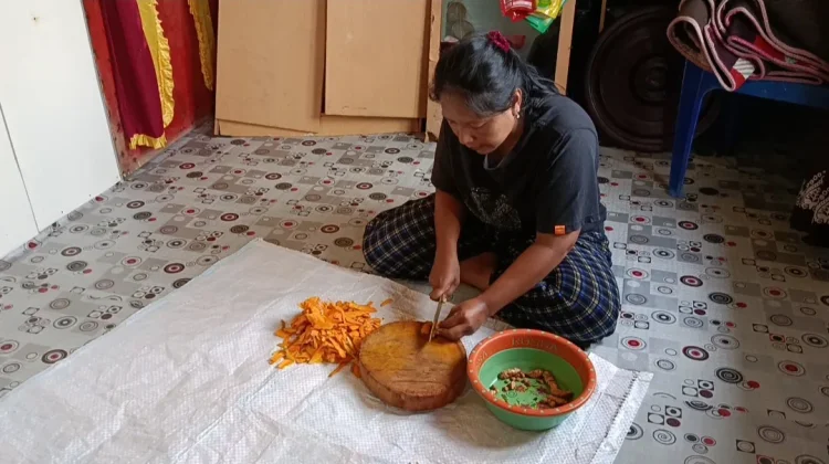 Pengalaman Sakit Dorong Kartini Kembangkan Jamu