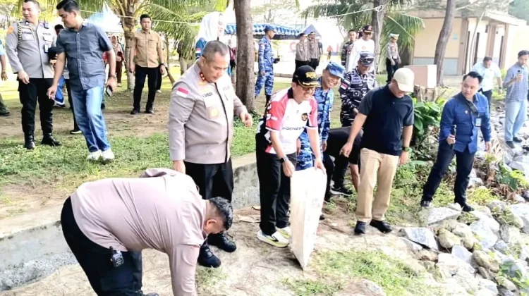 Lanud RSA Dukung Gerakan Indonesia Asri di Pantai Piwang Natuna