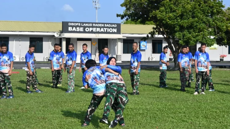 Jaga Kesiapsiagaan, Prajurit Lanud Raden Sadjad Natuna Latih Bela Diri Taktis