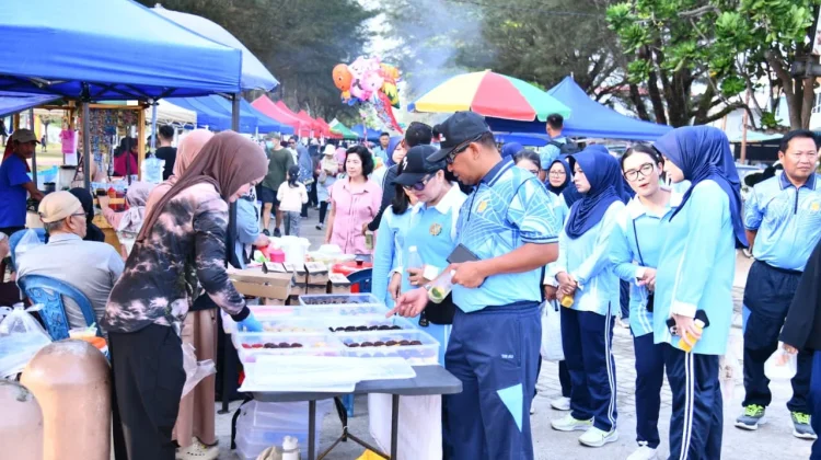 HUT ke-70 PIA Ardhya Garini, Pasar Minggu Ria Semarakkan Pantai Piwang