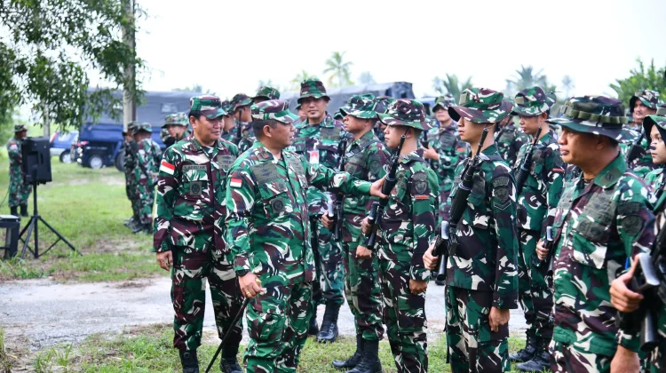 Gelar Latihan Lintas Medan, Personil Lanud RSA Tempuh Jalur Pantai