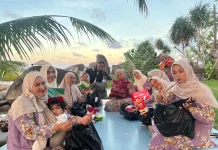 Tren Buka Kado Saat Buka Puasa
