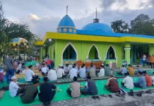 Bupati Natuna Ajak Masyarakat Makmurkan Masjid, Safari Ramadhan di Desa Air Lengit